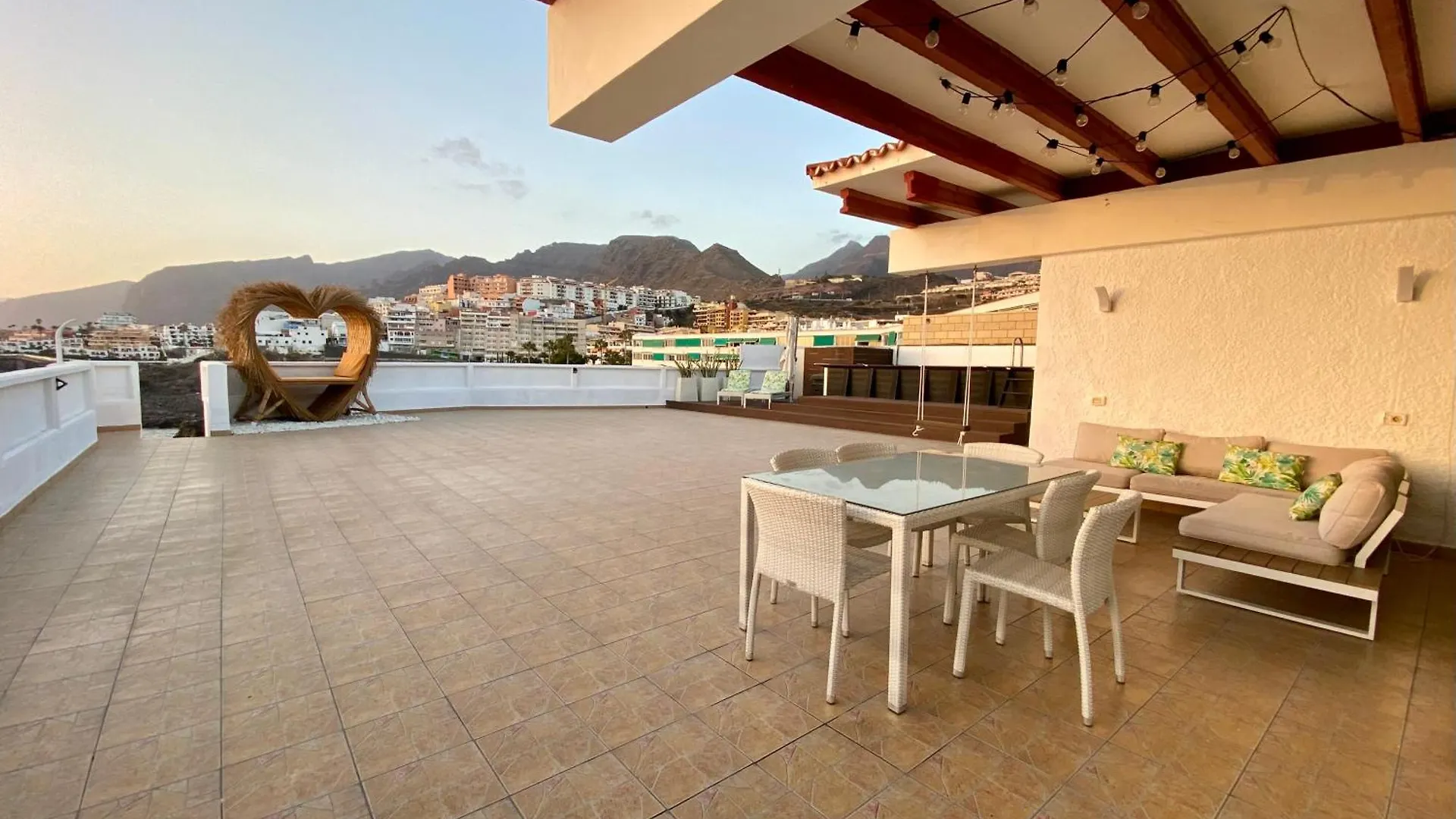 Villa Panoramic Ocean View Vila Puerto de Santiago  Espanha